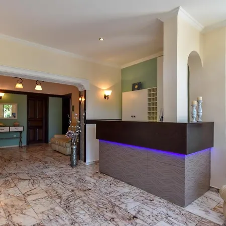 Andreas House 3*