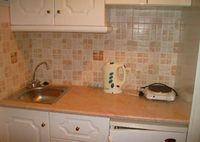 Andreas House 3*