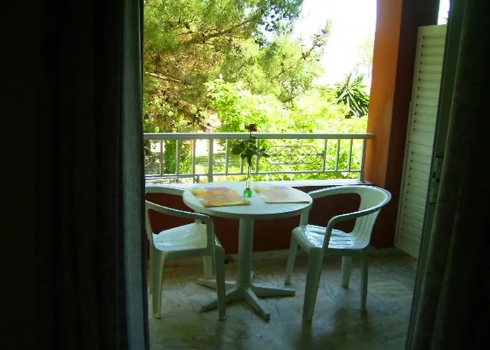 Andreas House 3*