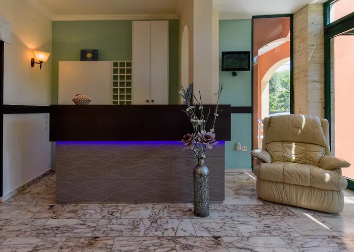 Apart-hotel Andreas House 3*