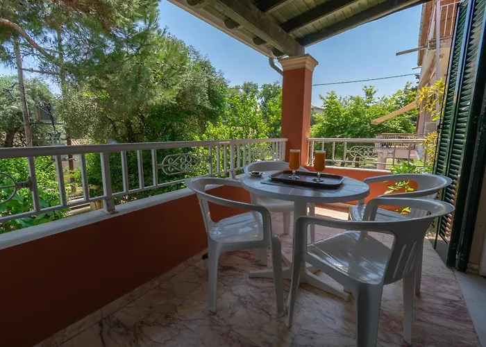 Andreas House Apart-hotel 3*